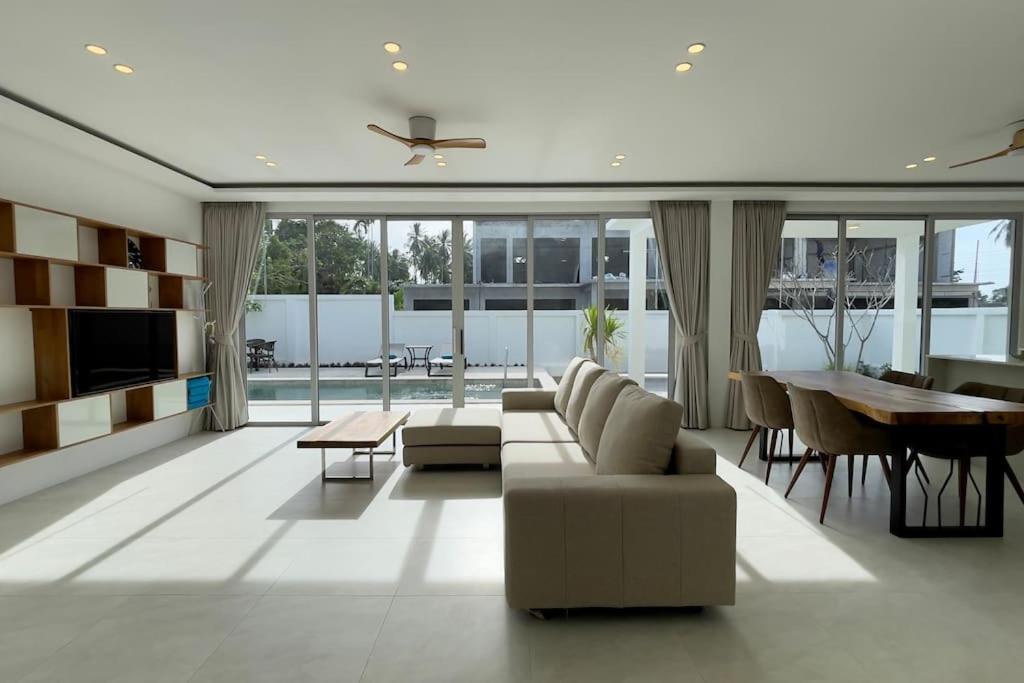 Monaco Villa *